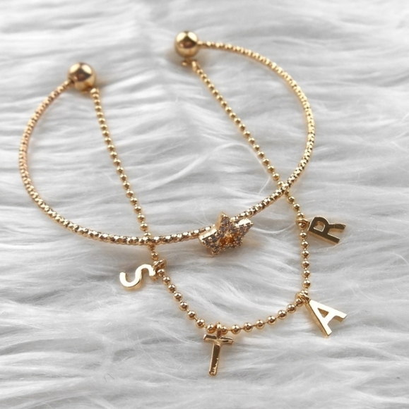 🆕️ Gold Star Bracelet - Picture 4 of 4